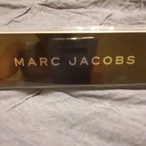 Marc Jacobs The Blush brush